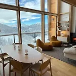 Spectacular Alpine *
